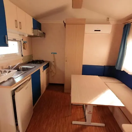 Camping Tobacco Road Sirolo